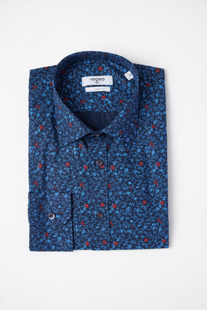 Синя риза с флорални мотиви